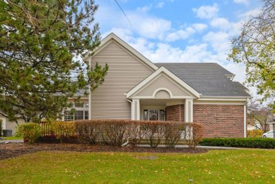 1941 N Windham Court, House other with 3 bedrooms, 2 bathrooms and 2 parking in Arlington Heights IL | Image 2