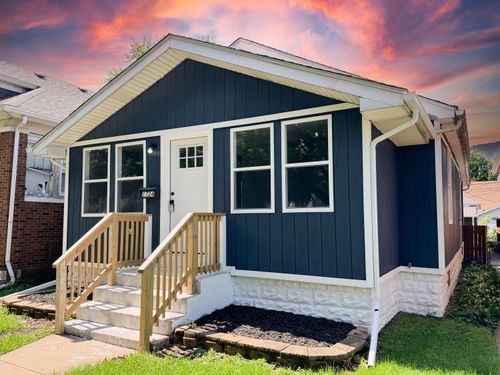 1724 Lake Ave, Whiting, IN, 46394-1526 | Card Image