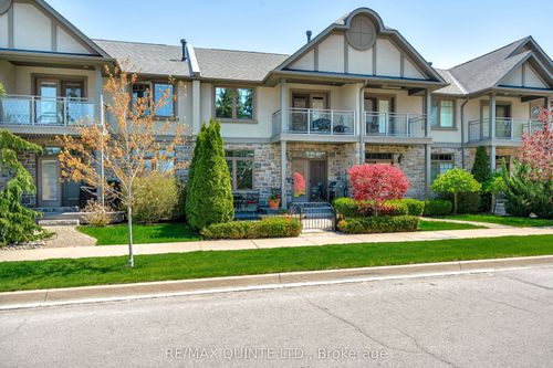 44-24 S Church St, Belleville, ON, K8N0A9 | Card Image