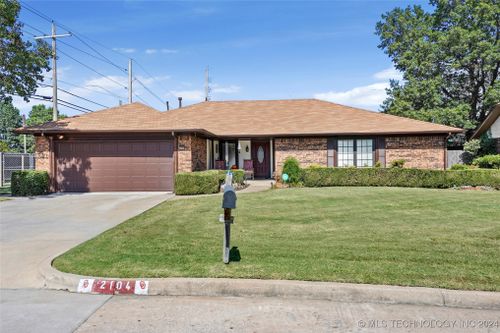 2104 W Louisville Street, Broken Arrow, OK, 74012 | Card Image