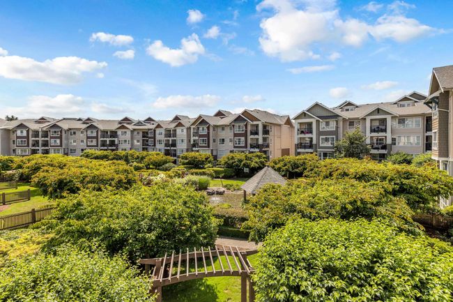 303 - 19673 Meadow Gardens Way, Condo with 1 bedrooms, 1 bathrooms and 2 parking in Pitt Meadows BC | Image 21