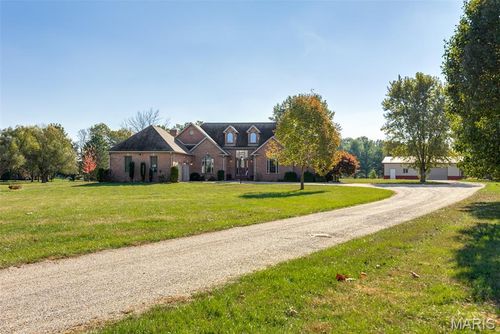 8 Deer Hollow Ln, Litchfield, IL, 62056-4341 | Card Image