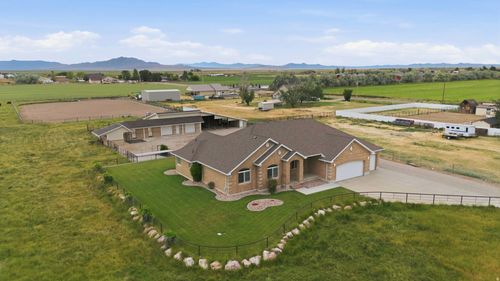 6643 W 5900 S, Hooper, UT, 84315-9861 | Card Image