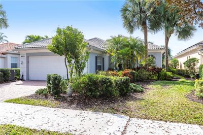 4013 Trinidad Way, House other with 3 bedrooms, 3 bathrooms and null parking in Naples FL | Image 3