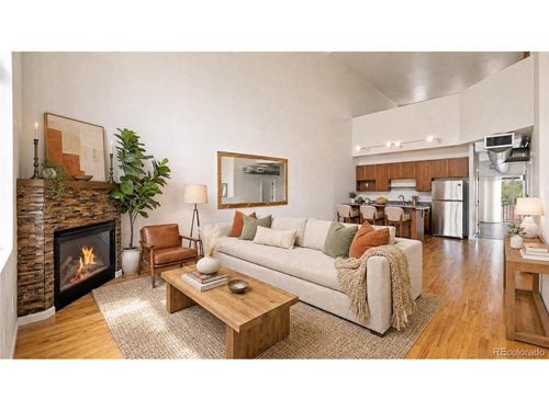 706-220 Roslyn St, Denver, CO, 80230-6466 | Card Image