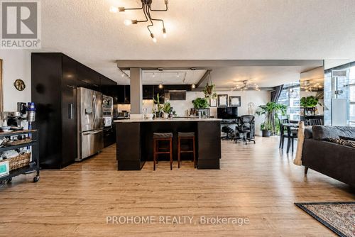 1901-45 Carlton Street, Toronto (Church-Yonge Corridor), ON, M5B2H9 | Card Image