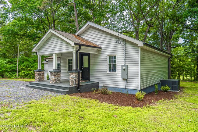2396 Putnam Glendon Rd, House other with 3 bedrooms, 2 bathrooms and 2 parking in Carthage NC | Image 8