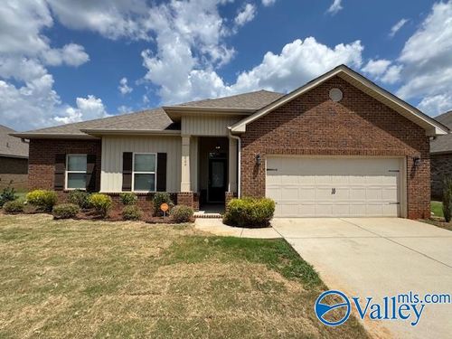 609 Willow Crest Ln Sw, Madison, AL, 35756-5602 | Card Image