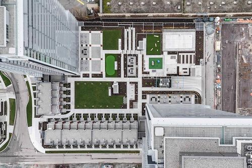 {{alt}} | Card Image