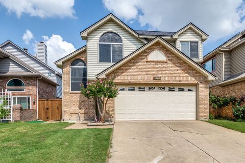 3803 Branch Hollow Cir, Carrollton, TX, 75007-6225 | Card Image