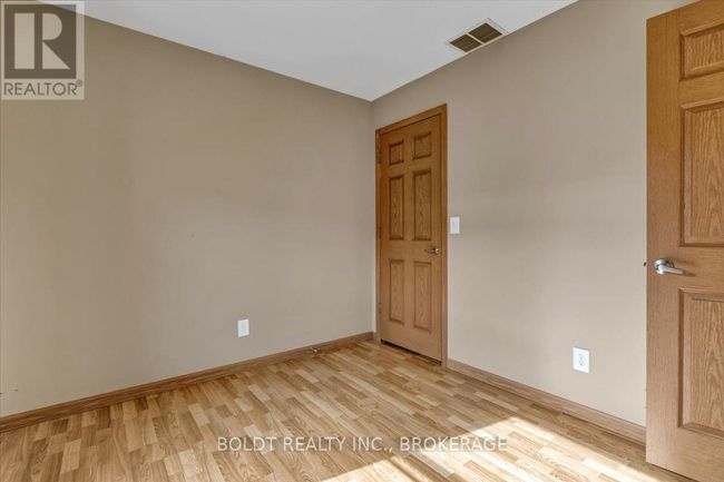 659 Port Maitland Road, Home with 3 bedrooms, 2 bathrooms and 2 parking in Haldimand (Dunnville) ON | Image 10