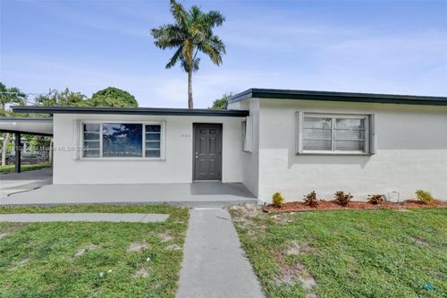 1143 Nw 18th St, Fort Lauderdale, FL, 33311-4745 | Card Image