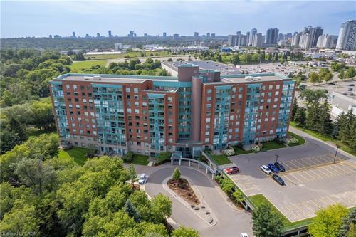 611-55 Blue Springs Dr, Waterloo, ON, N2J4T3 | Card Image