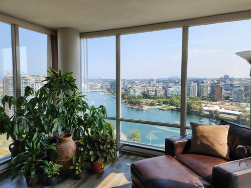 2803-1033 Marinaside Cres, Vancouver, BC, V6Z3A3 | Card Image