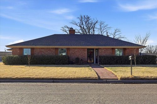 1401 Avenue N, Ralls, TX, 79357-3231 | Card Image
