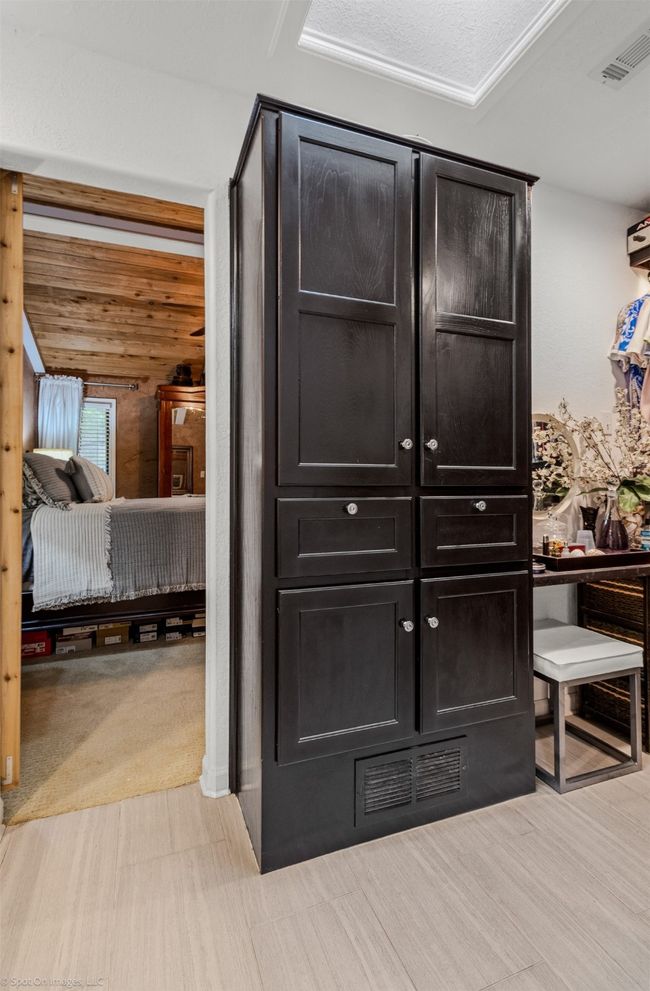 Pirmary Bedroom Customized Walk-In closet with built-ins | Image 18