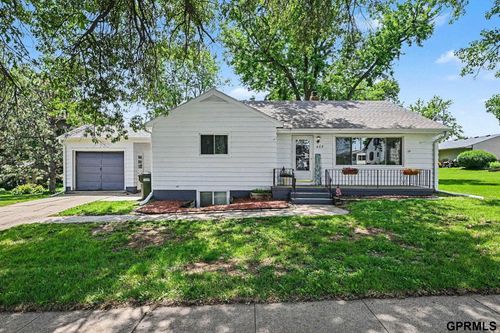 405 Vine St, Yutan, NE, 68073-3117 | Card Image