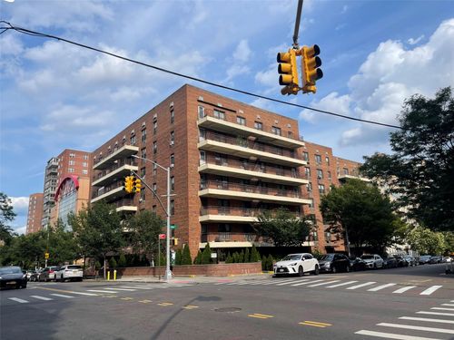 apt-310-137 Franklin Ave, Flushing, NY, 11355-3811 | Card Image