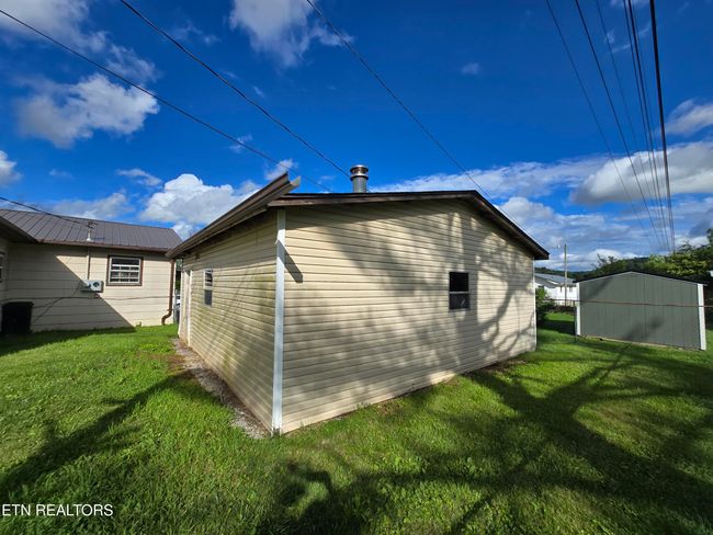288 Machine Branch Rd, House other with 3 bedrooms, 2 bathrooms and null parking in Ewing VA | Image 27