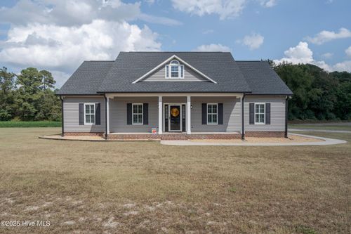 3570 Penny Tew Mill Rd, Roseboro, NC, 28382-7482 | Card Image