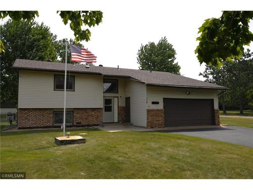 113 Quehl Avenue, Lakeland, MN, 55043 | Card Image
