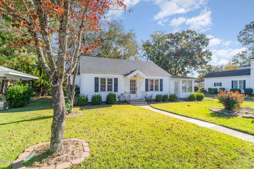 500 N Main St, Four Oaks, NC, 27524-7235 | Card Image