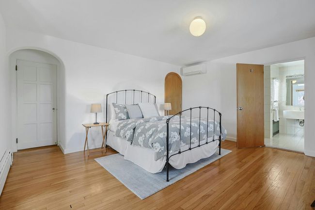 Guest Bedroom 2 with ensuite bath | Image 18