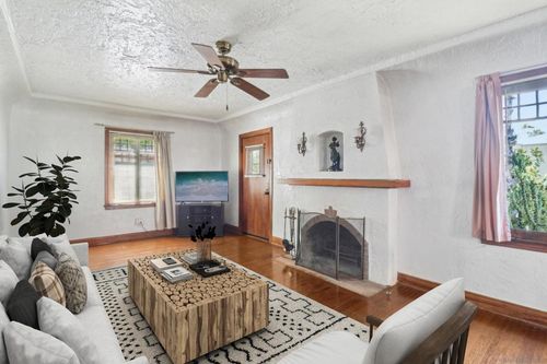 3055 Suncrest Dr, San Diego, CA, 92116-1548 | Card Image