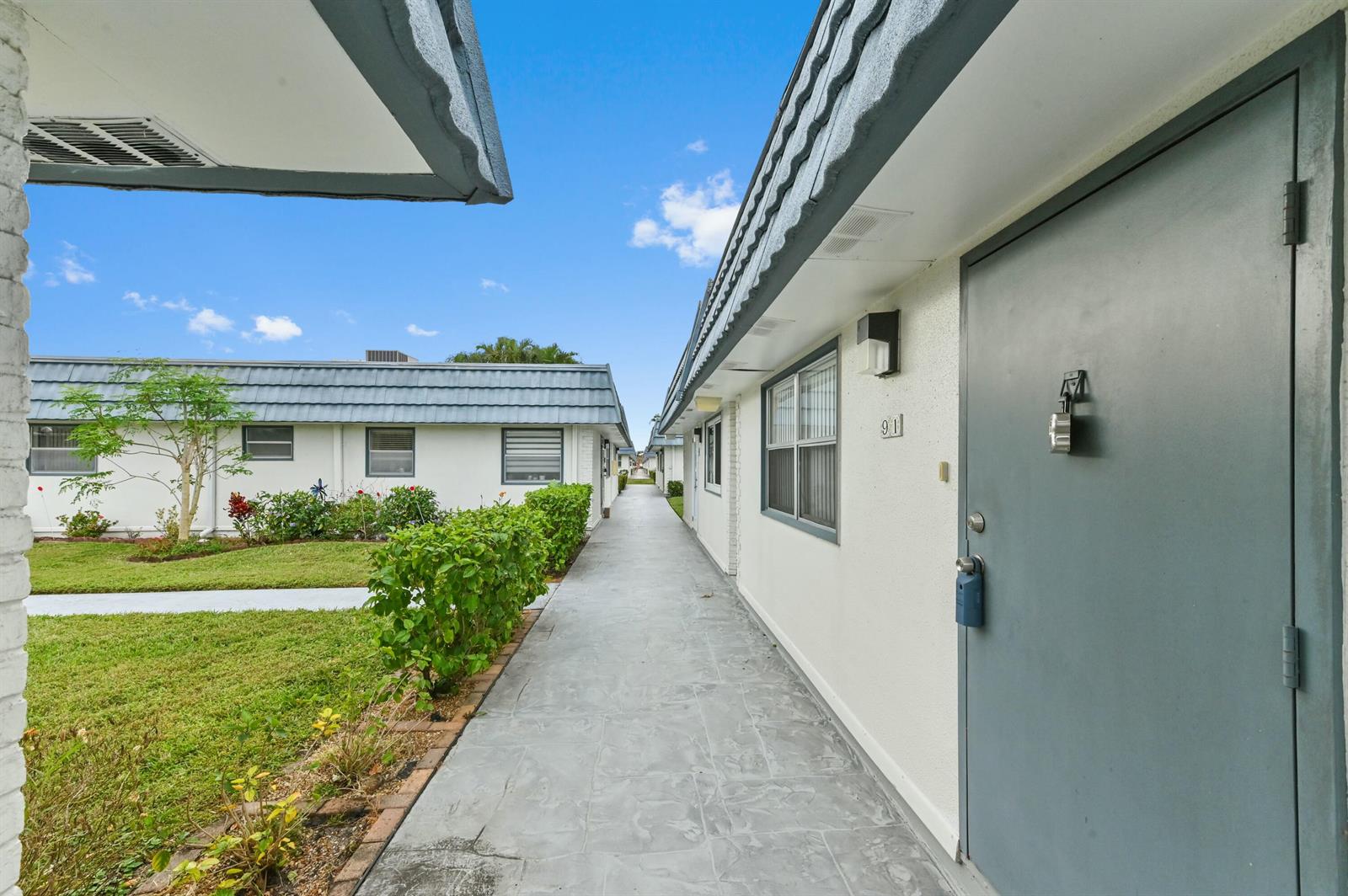 Residential Lease in Delray Beach 4