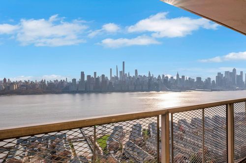 apt-16b-6600 Kennedy Blvd E, West New York, NJ, 07093-4226 | Card Image