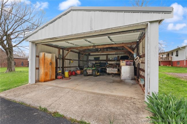 490 Morris Ave, Home with 3 bedrooms, 1 bathrooms and null parking in Corydon IN | Image 4