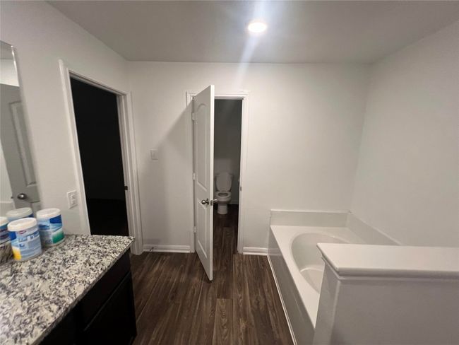 137 Dupont Pass, House other with 4 bedrooms, 4 bathrooms and null parking in Jarrell TX | Image 18
