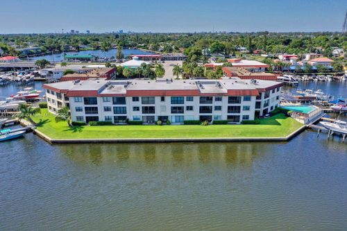 apt-111-313 Lake Cir, North Palm Beach, FL, 33408-5227 | Card Image