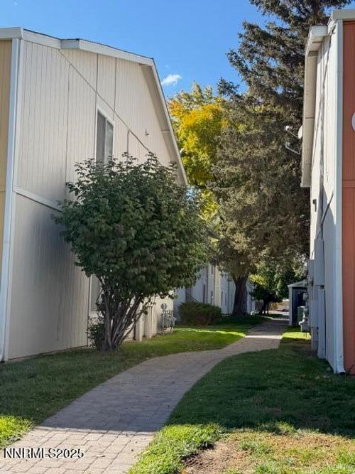 m-106-400 S Saliman Rd, Carson City, NV, 89701-5170 | Card Image