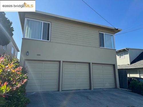 3550 Rhoda Ave, Oakland, CA, 94602-3374 | Card Image