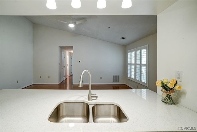 Double Sinks, Opposite Side is Breakfast Bar! | Image 19