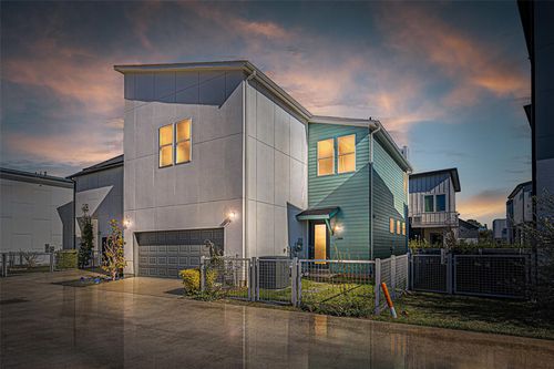 9818 Mockingbird Hill Ln, Houston, TX, 77080-3050 | Card Image