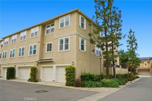68 Fringe Tree, Irvine, CA, 92606-4510 | Card Image