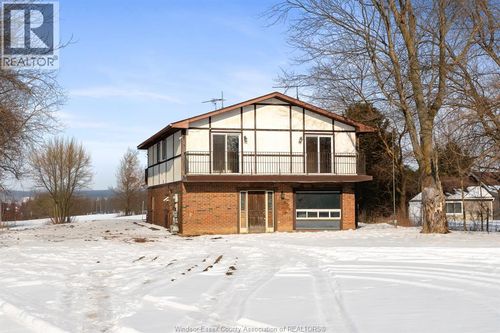 590 Mcleod Ave, Amherstburg, ON, N9V2Y8 | Card Image