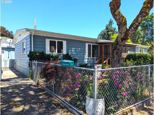 47477 School St, Oakridge, OR, 97463-9524 | Card Image