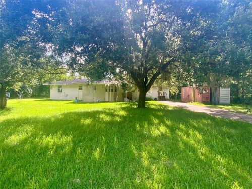 20331 County Road 510v, Brazoria, TX, 77422-6318 | Card Image