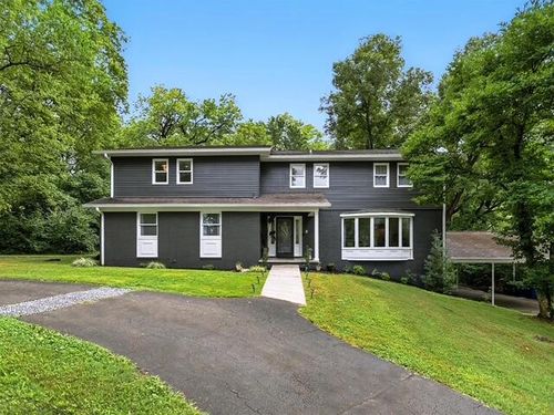 1366 Clinch View Cir, Jefferson City, TN, 37760-2915 | Card Image