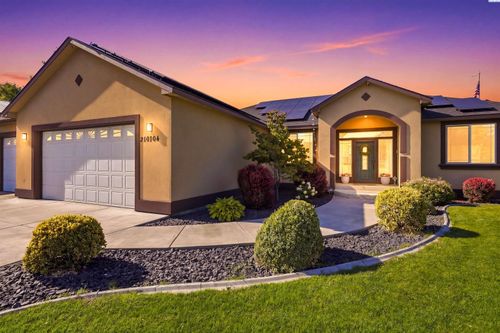 210704 E Schuster Rd, Kennewick, WA, 99337-6610 | Card Image