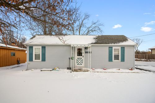 48460 Fuller Rd, Chesterfield, MI, 48051-2924 | Card Image