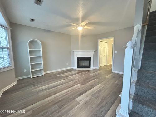 ll3-3921 Sterling Pointe Drive, Winterville, NC, 28590 | Card Image