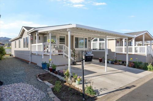 spc-204-3555 S Pacific Hwy, Medford, OR, 97501-8876 | Card Image