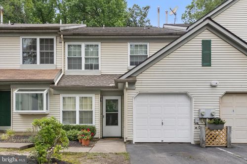 513 Stonebridge Blvd, NEW CASTLE, DE, 19720-6717 | Card Image