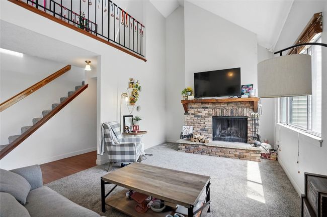 APT-304 - 215 40 Th Street Dr, Condo with 3 bedrooms, 2 bathrooms and null parking in Cedar Rapids IA | Image 4