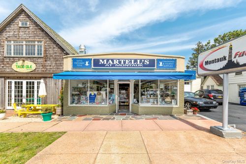809 & 813 Montauk Highway, East Hampton, NY, 11954 | Card Image