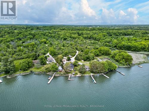 229 Johnson Bay Lane, Frontenac Islands (Howe Island), ON, K7G2V6 | Card Image